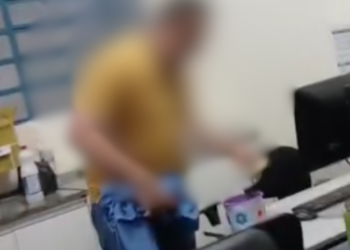 Mãe acusa servidor de unidade de saúde em Manaus: “Mandou minha filha morrer”