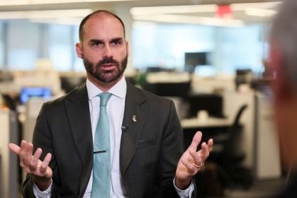 PF conclui processo administrativo e pede demissão de Eduardo Bolsonaro