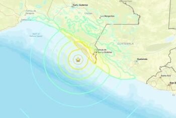 Terremoto de magnitude 7,3 atinge costa do México e gera alerta de tsunami