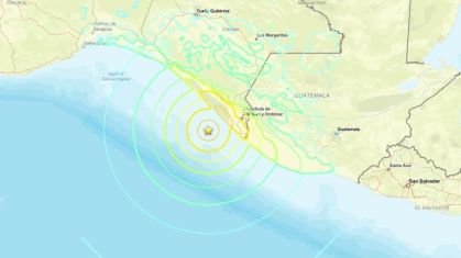 Terremoto de magnitude 7,3 atinge costa do México e gera alerta de tsunami