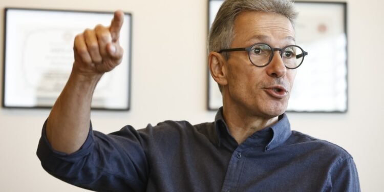 Sem vice, Novo confirma Zema à Presidência da República