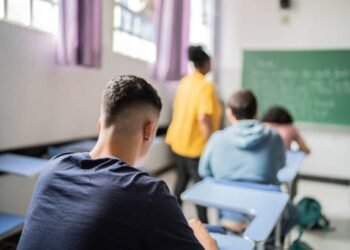 Pé-de-Meia: parcelas de agosto começam a ser pagas na segunda (24)