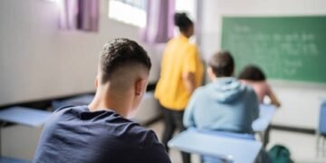 Pé-de-Meia: parcelas de agosto começam a ser pagas na segunda (24)
