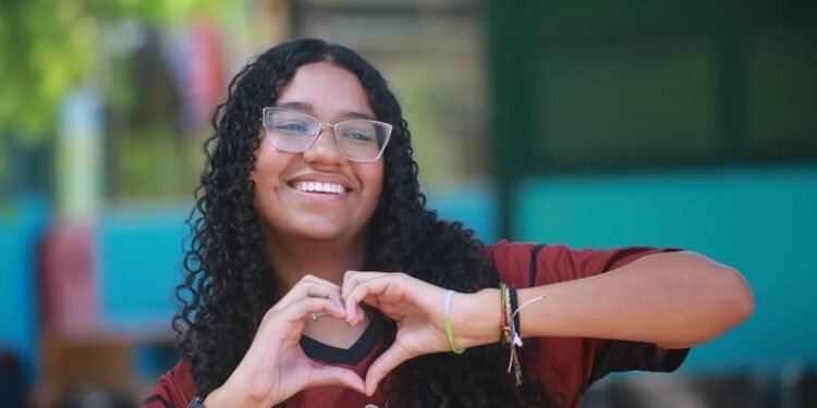 Dia da Juventude: MEC destaca leitura como parte da formação dos jovens brasileiros