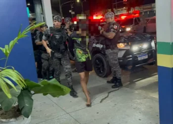 Adolescente de 15 anos é apreendido após assalto na Cidade Nova em Manaus