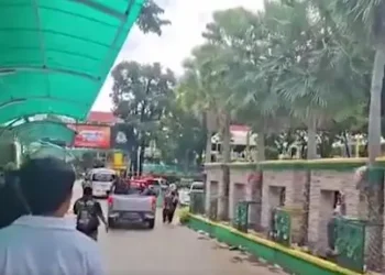 Ataque em escola deixa oito mortos após adolescente matar avós e abrir fogo contra funcionários