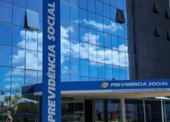 INSS alerta famílias: sacar benefício após morte do titular pode gerar cobrança
