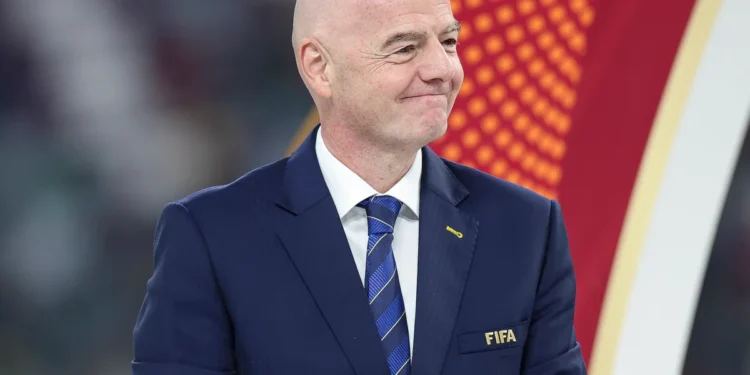 Inglaterra retira apoio à reeleição e aumenta pressão sobre Infantino