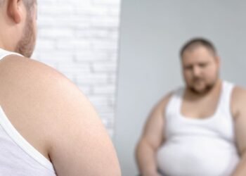 Gordofobia pode virar crime e influenciadora debocha: ‘Fala da gorda agora’