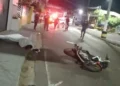 Motociclista morre após atingir muro de condomínio em Manaus