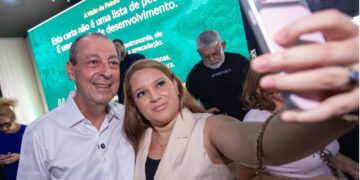 Omar promete linha de crédito para fortalecer bares e restaurantes no Amazonas