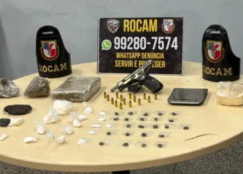 ROCAM apreende pistola e drogas durante operação no Alvorada