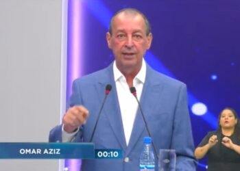 Aziz abre debate criticando falta do governador no debate da Band