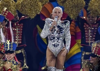 Mara Maravilha faz B.O. após fãs de Xuxa vazarem seu telefone