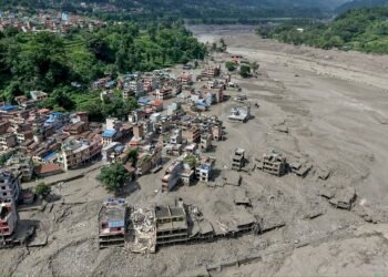 Tragédia no Himalaia deixa centenas de mortos e mais de mil desaparecidos
