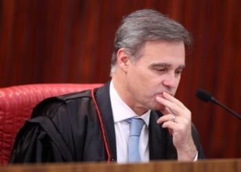 Mendonça propõe ao TSE critério para definir deepfake nas eleições