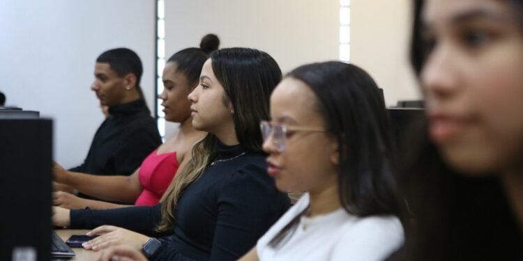 Bolsa Permanência Prouni: confira regras e como solicitar