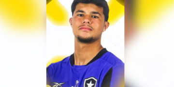 Bruninho Samudio, filho do ex-goleiro Bruno é afastado do Botafogo