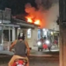 Fogo destrói residência em Manicoré, e vizinhos enfrentam chamas com baldes