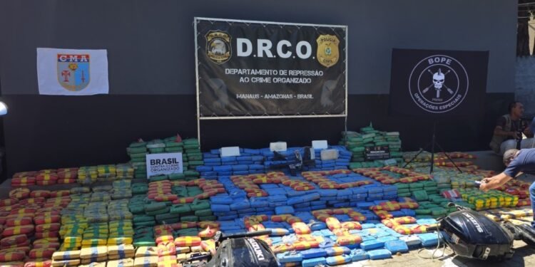 Operações no AM causam prejuízo de R$ 263 milhões ao crime, mas facções mantêm domínio sobre rios e expandem poder na floresta