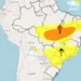 Brasil está dividido entre alertas de tempestades e baixa umidade. Entenda