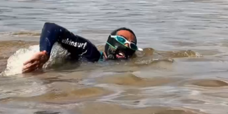 ‘Homem-Peixe’ desaparece durante travessia a nado na Baía do Marajó no Pará