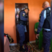 Homem faz bebê de 1 ano de refém após atacar companheira e acaba preso no Amazonas
