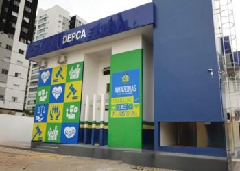 Escritor é preso por armazenar e compartilhar pornografia infantil, em Manaus