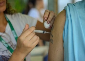 Dia D de vacinação contra 20 doenças acontece neste sábado (22) no Amazonas