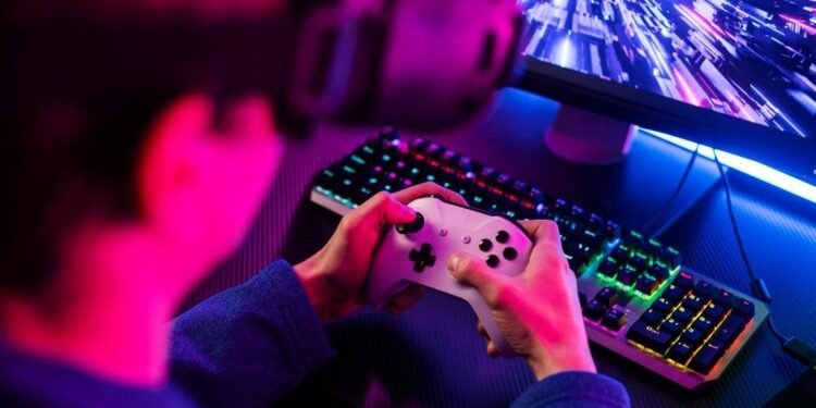 Três em cada quatro brasileiros jogam games; especialista alerta para sinais de dependência
