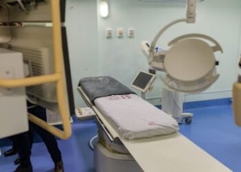 Tratamento de câncer no fígado cresce no SUS, mas desigualdade regional ainda dificulta acesso