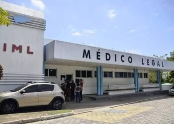 Três pessoas são assassinadas a tiros dentro de casa em Manaus