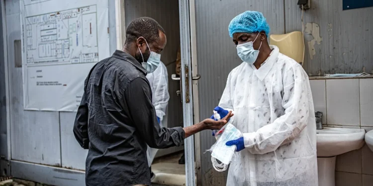Surto de ebola pode se tornar o mais letal da história, diz OMS