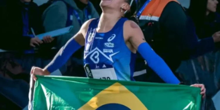 Núbia Oliveira bate recorde brasileiro de 35 anos em meia maratona