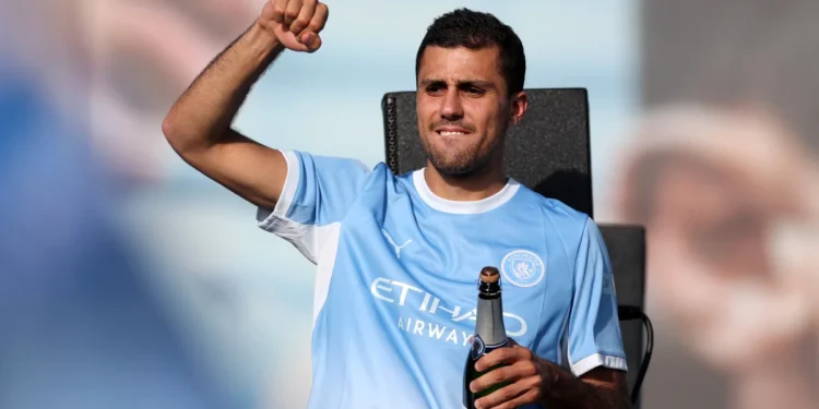 Barcelona anuncia Rodri, melhor jogador da Copa do Mundo de 2026