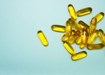 Anvisa proíbe venda e consumo de lote falso de suplemento alimentar