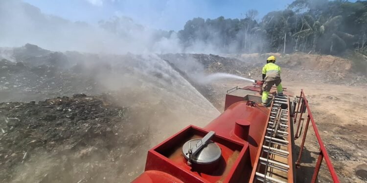 Defensoria pede interdição de lixão em Iranduba onde incêndio dura cinco dias
