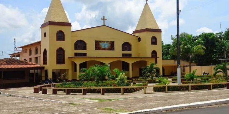 Igreja é invadida e tem equipamentos de som furtados em Itacoatiara