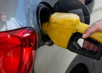 Gás de cozinha volta a subir, enquanto gasolina recua nos postos