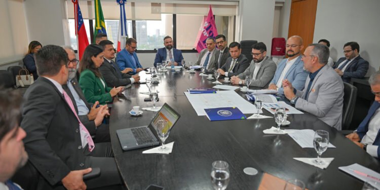Judiciário reúne instituições para discutir medidas sobre o sistema prisional do Amazonas a fim de evitar riscos à segurança e garantir os direitos das pessoas custodiadas