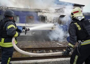 Drone da Rússia atinge trem perto da fronteira da Ucrânia com Polônia