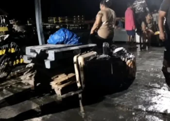 Embarcação com 250 passageiros afunda na região de Juruá no interior do Amazonas