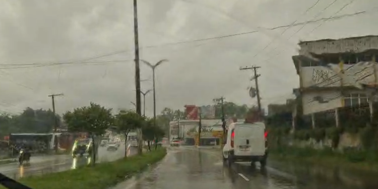 Feriadão: fim de semana deve ser de chuva em boa parte do País
