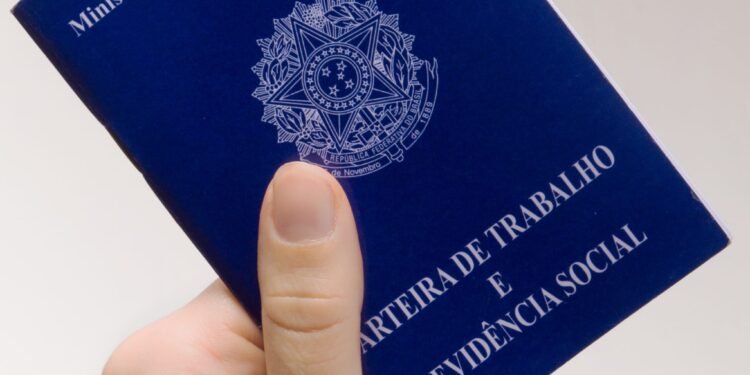 Sine Manaus inicia a semana com 796 vagas de emprego disponíveis