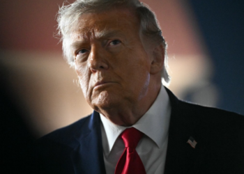 Trump chama de ‘farsa’ alertas sobre ameaça da IA à humanidade