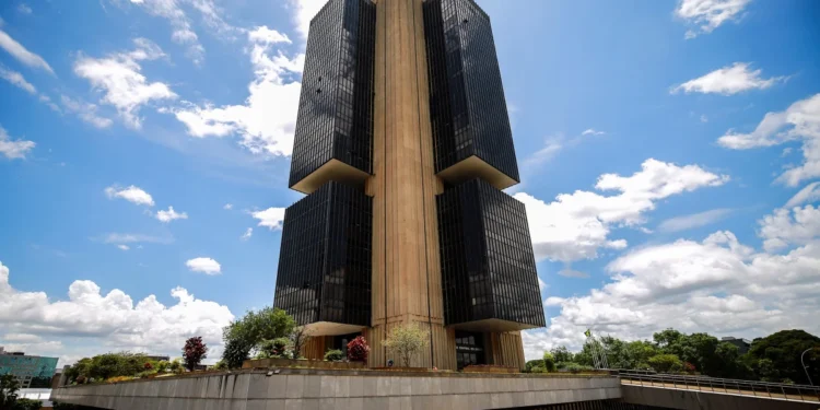 Copom alerta para risco da política fiscal do governo desde janeiro