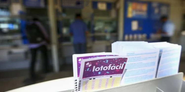 Lotofácil 3782 sorteia R$ 5 milhões nesta quinta (17/9). Veja resultado