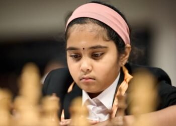 Menina de 11 anos se torna a mais jovem Grande Mestre do xadrez