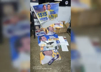 PM apreende pistola, drogas e materiais de campanha durante abordagem na AM-010