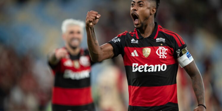 Flamengo vence Independiente del Valle e abre vantagem na Libertadores